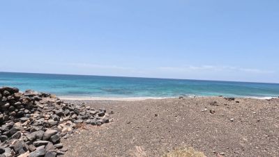 Naked Girl on Beach Makes Him Jerk Off and Cum - xxxfiles.com