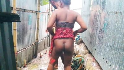 Rainy Day Schoolgirl Brings Soaked Indian Bhabhi Home for Wild Group Fuck - veryfreeporn.com - India