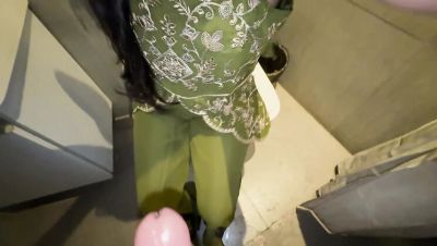 Cousin Ki Shaadi Mein Bathroom Mein Le Ja Kar Chudai Ki - Desi Rough Sex - veryfreeporn.com - India