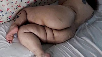 Mature married wife eagerly prepares for BBC breeding at home while husband watches - veryfreeporn.com - Britain