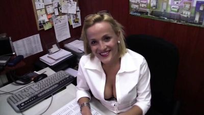 Blonde Secretary Samantha Sainz Takes a Facial in the Office - veryfreeporn.com - Spain