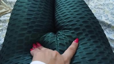Stepdaughter gets horny remembering stepdad, masturbates watching porn - veryfreeporn.com - Japan