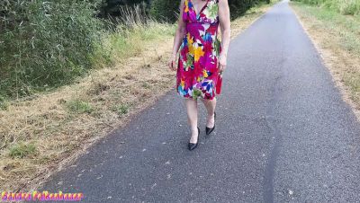Beautiful Redhead Masturbates Outside on Sunday Afternoon - veryfreeporn.com - France