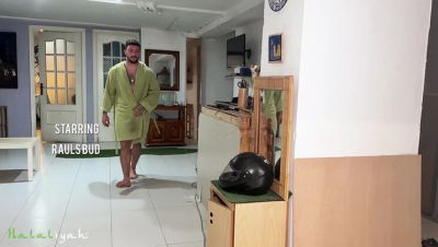 Big Tits Hijabi Wife Rauls Bud Gets Fucked By Spanish Bull - veryfreeporn.com - Britain - Spain - Usa