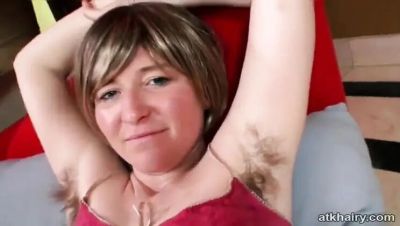 Hairy Blonde Chicks Fingering Her Tiny Tits With A Vibrator - porntry.com - Britain