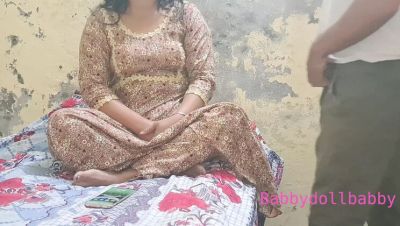 Desi Bhabhi Takes Big Dick After Losing Game with Uncle - veryfreeporn.com - India