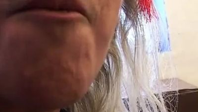 Hot Italian amateur chick in a mask gets fucked close-up - veryfreeporn.com - Italy