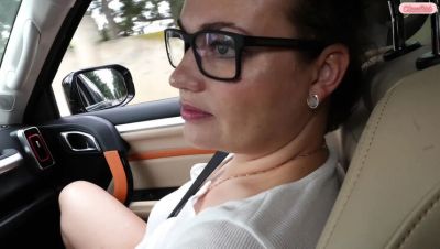 Busty Slut Wife Sucks Stranger's Massive Cock in Car, Greets Her Cuckold Hubby - porntry.com - Russia