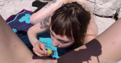 Sun's out, buns out - alphaporno.com