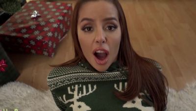 an innocent Christmas prank - videohdzog.com - Britain - Usa
