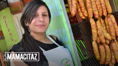 Colombian market vendor with big natural tits seduces customer into wild bedroom session - yesvids.com - Colombia