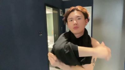 Behind the scenes hotel moment with a tattooed Asian man - yesvids.com - Japan - North Korea