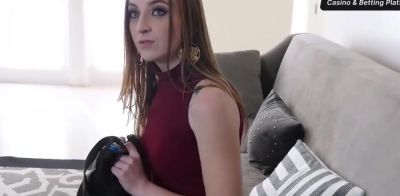 Pressure - Two pretty girls flaunt their big ass - ah-me.com