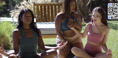 Ebony ladies frigging each other in massage - ah-me.com